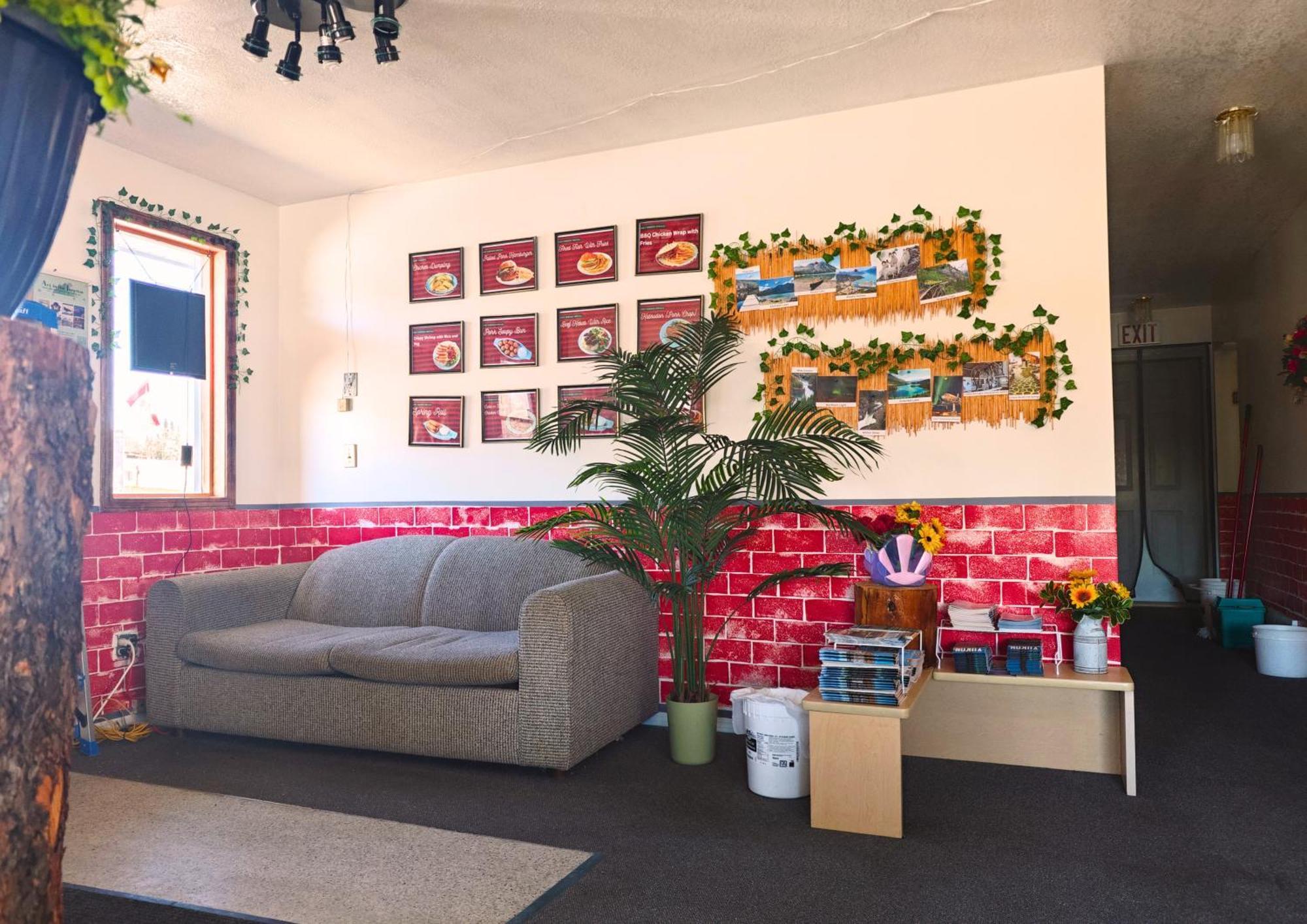 Hotel Cozy Corner & Restaurant