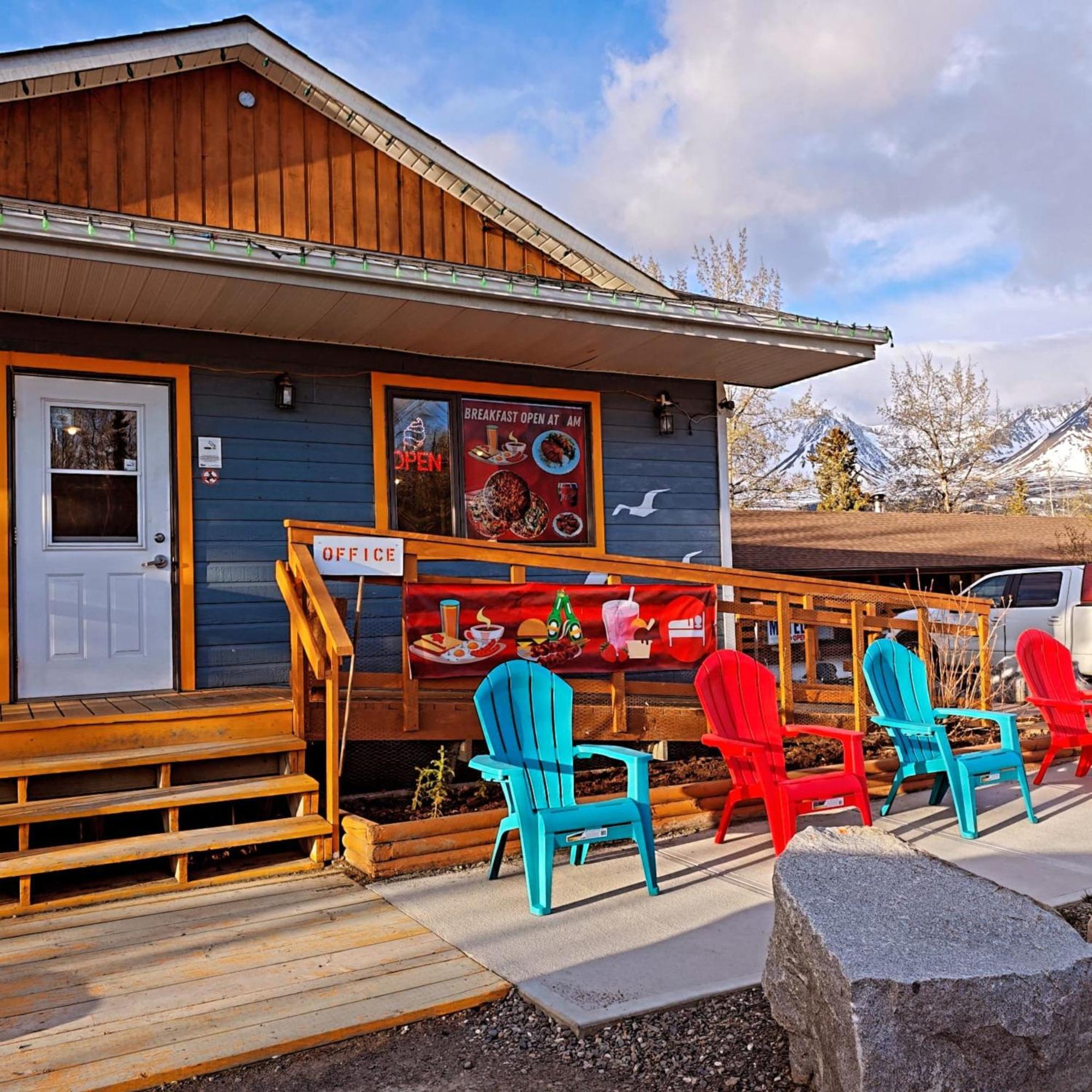 Cozy Corner & Restaurant Haines Junction